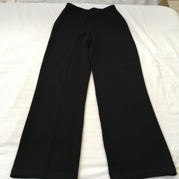 St. John Pants - ST. JOHN Knit Flat Front Santana Pants Size 6 Black